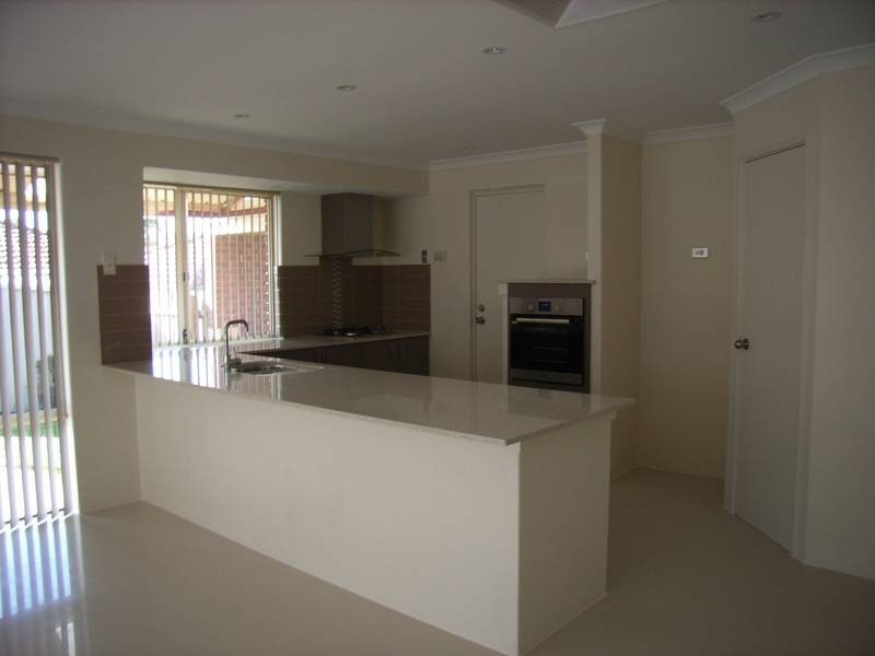 139 Kinross Drive, Kinross WA 6028