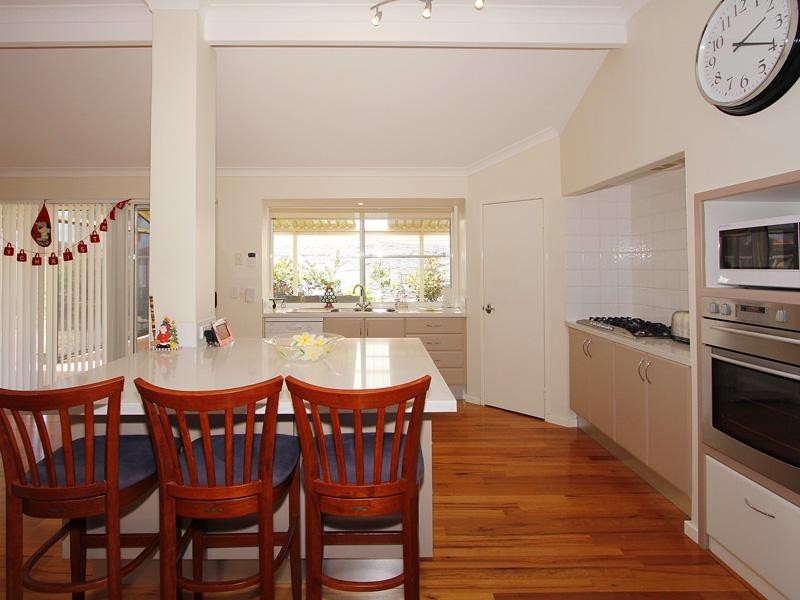 20 Clermont Gardens, Currambine WA 6028