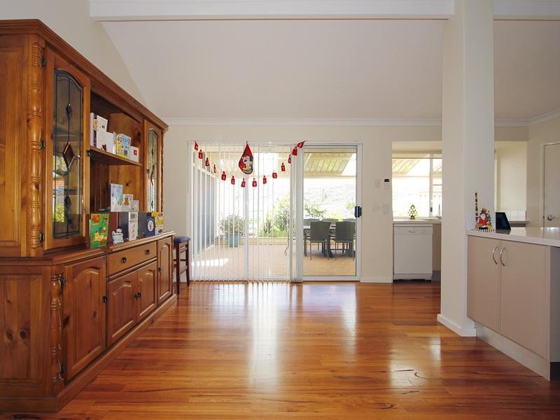 20 Clermont Gardens, Currambine WA 6028