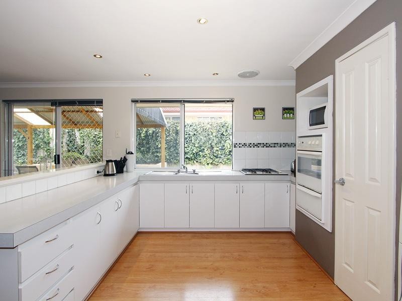 9 Simcoe Court, Joondalup WA 6027