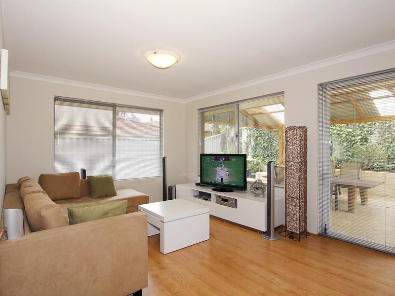 9 Simcoe Court, Joondalup WA 6027