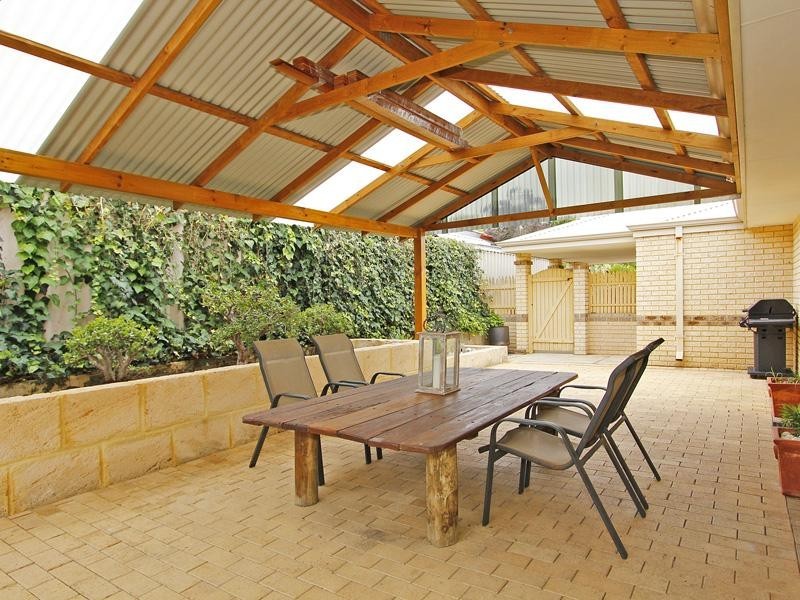 9 Simcoe Court, Joondalup WA 6027