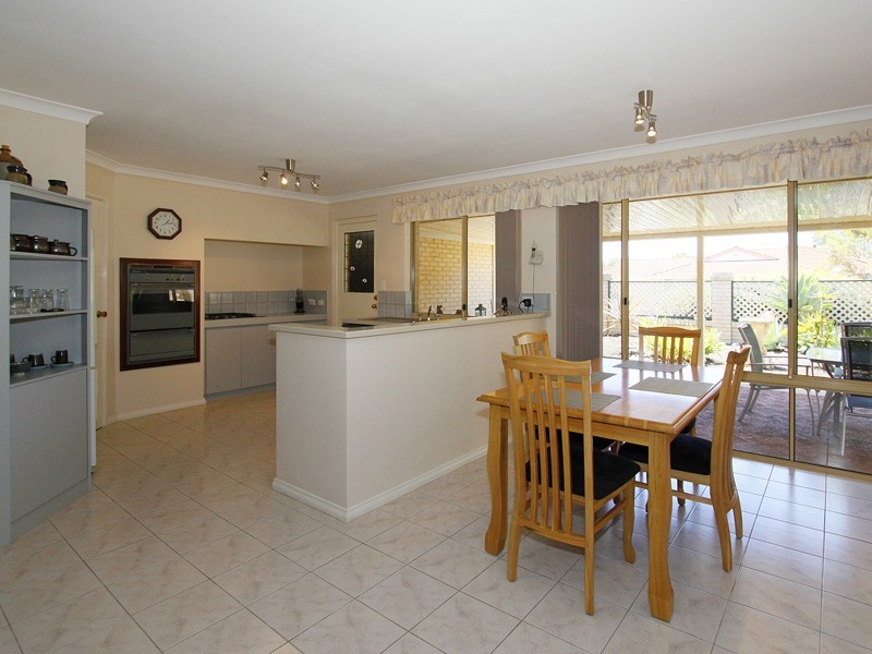 2 Gairloch Place, Joondalup WA 6027