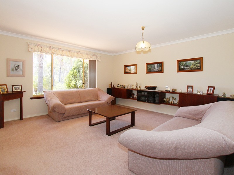 2 Gairloch Place, Joondalup WA 6027