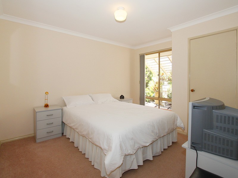 2 Gairloch Place, Joondalup WA 6027