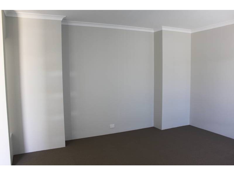 122 Lindsay Beach Blvde, Yanchep WA 6035