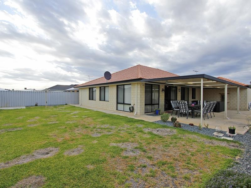 38 Alpina Promenade, Banksia Grove WA 6031