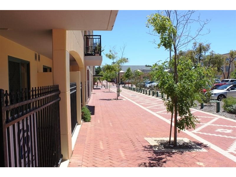 70/167 Grand Boulevard, Joondalup WA 6027