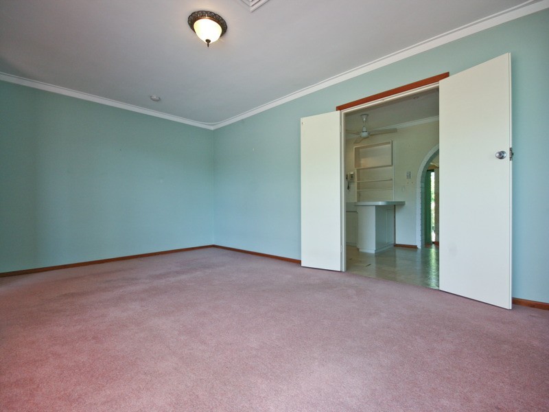 3 Gnobar Way, Mullaloo WA 6027