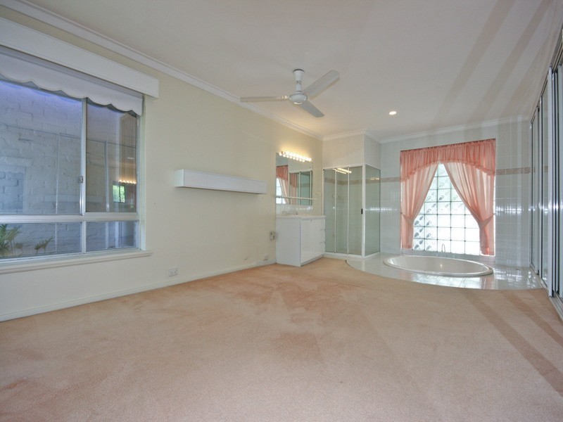 3 Gnobar Way, Mullaloo WA 6027