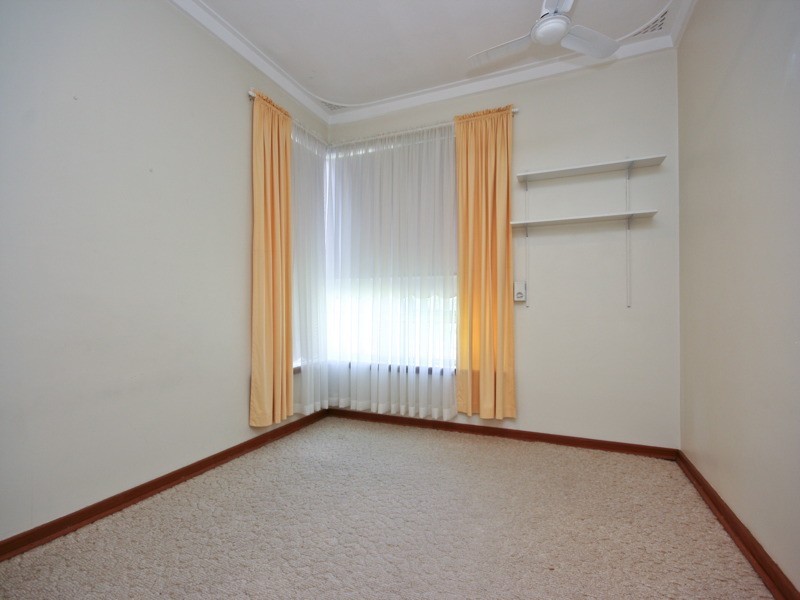 3 Gnobar Way, Mullaloo WA 6027