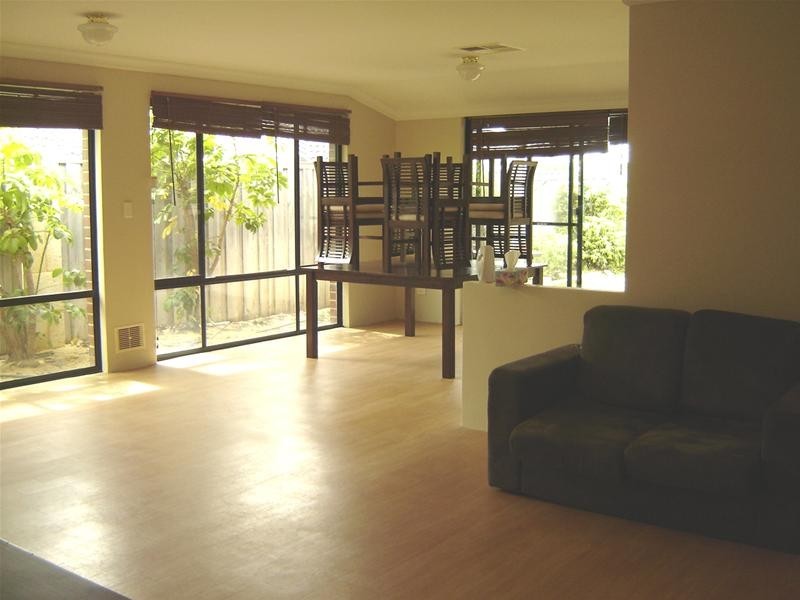 26 Mulgrave Loop, Mindarie WA 6030
