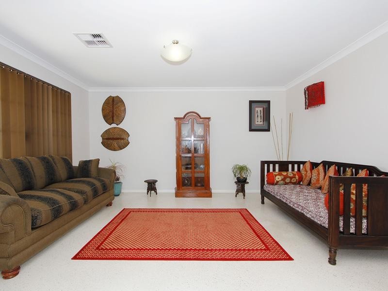 18 Liberty Drive, Clarkson WA 6030