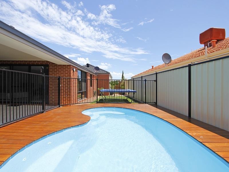 18 Liberty Drive, Clarkson WA 6030