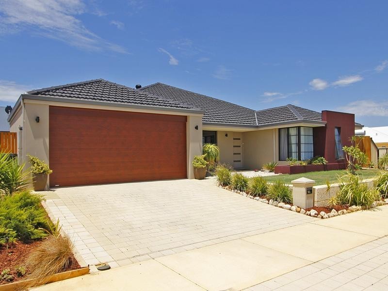 18 Liberty Drive, Clarkson WA 6030