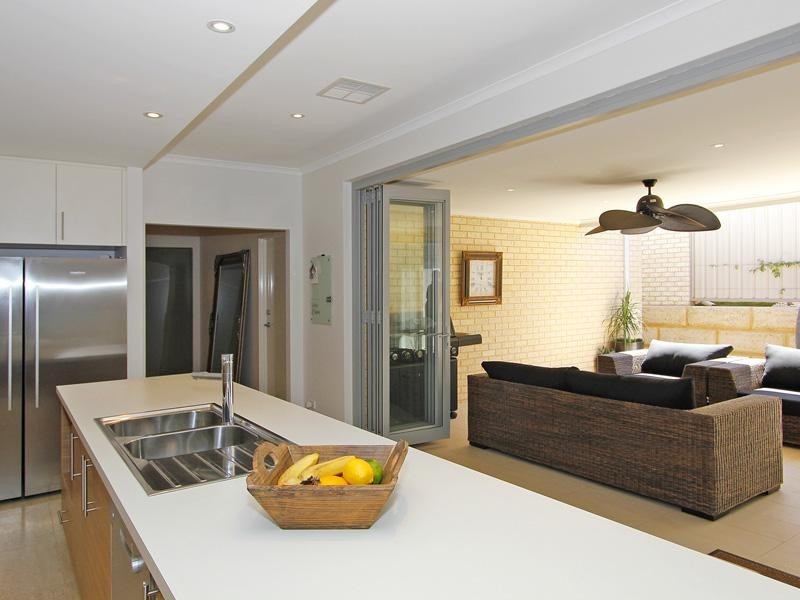 36 Vincent Road, Sinagra WA 6065