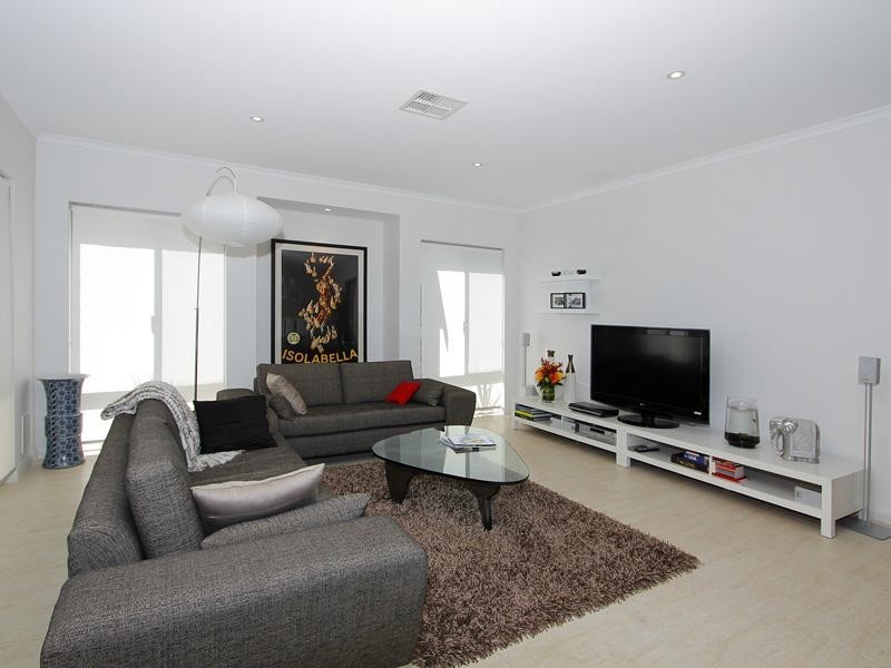 36 Vincent Road, Sinagra WA 6065