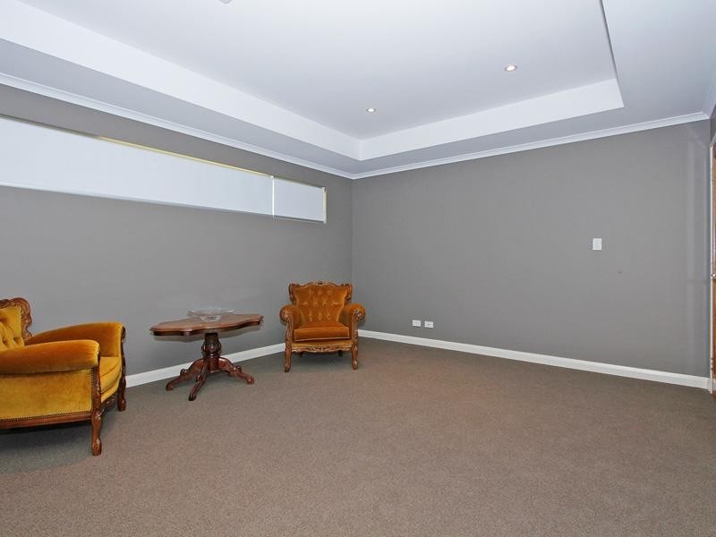 36 Vincent Road, Sinagra WA 6065