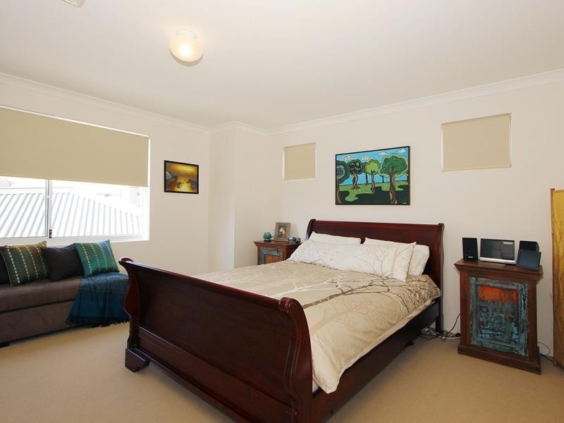 18 Gaudi Way, Clarkson WA 6030