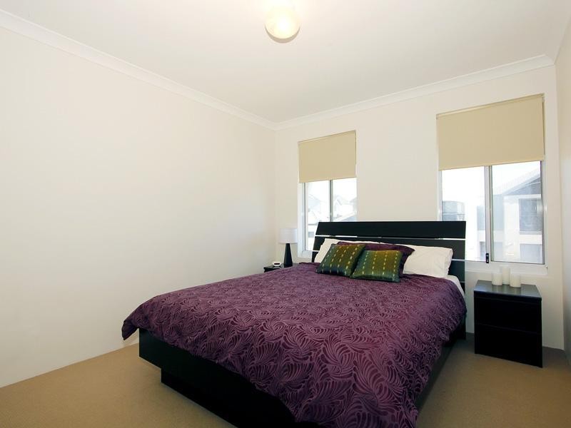 18 Gaudi Way, Clarkson WA 6030