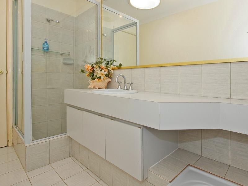 8 Mission Hills Place, Connolly WA 6027