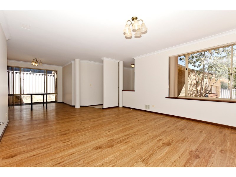 4B Castle Rock Turn, Joondalup WA 6027