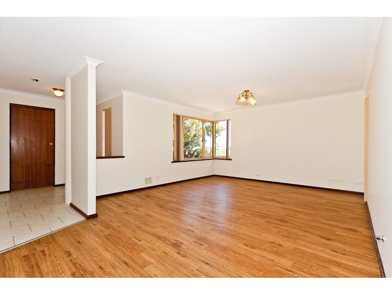 4B Castle Rock Turn, Joondalup WA 6027