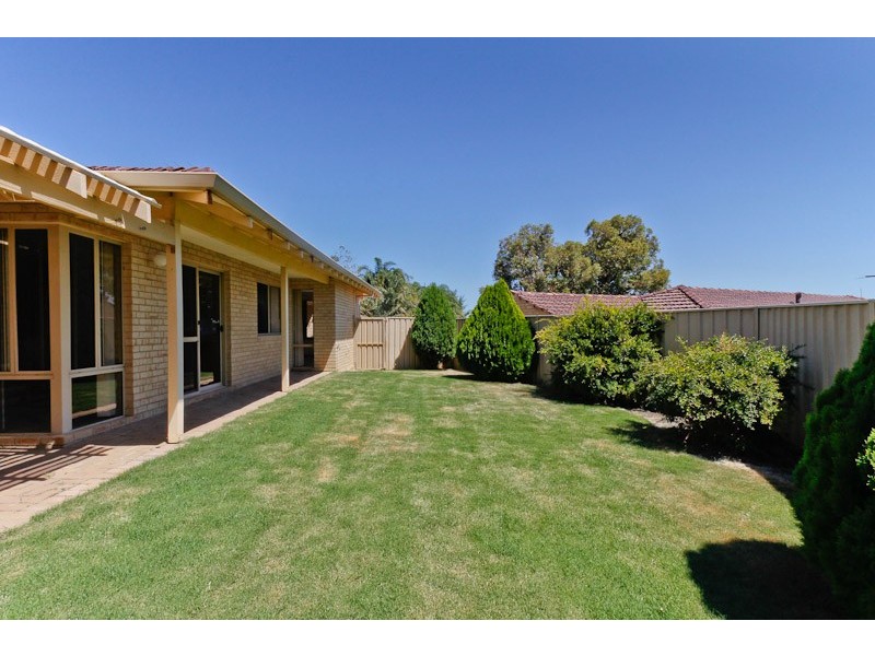4B Castle Rock Turn, Joondalup WA 6027