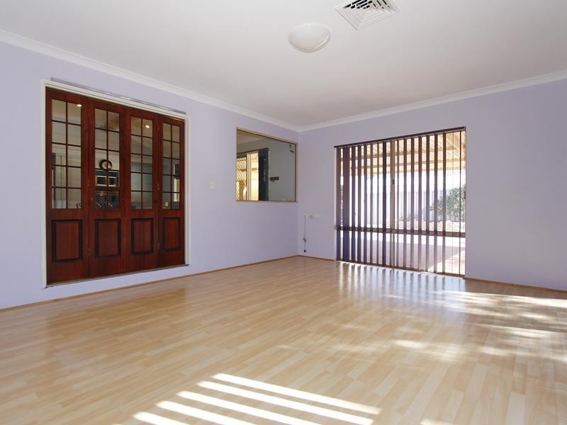 147 Glencoe Loop, Kinross WA 6028