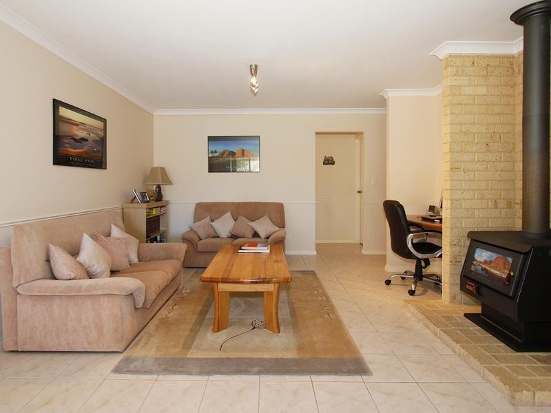 2 Gairloch Place, Joondalup WA 6027