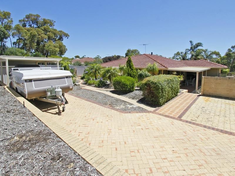 2 Gairloch Place, Joondalup WA 6027