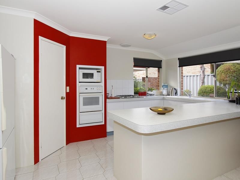116 Glencoe Loop, Kinross WA 6028