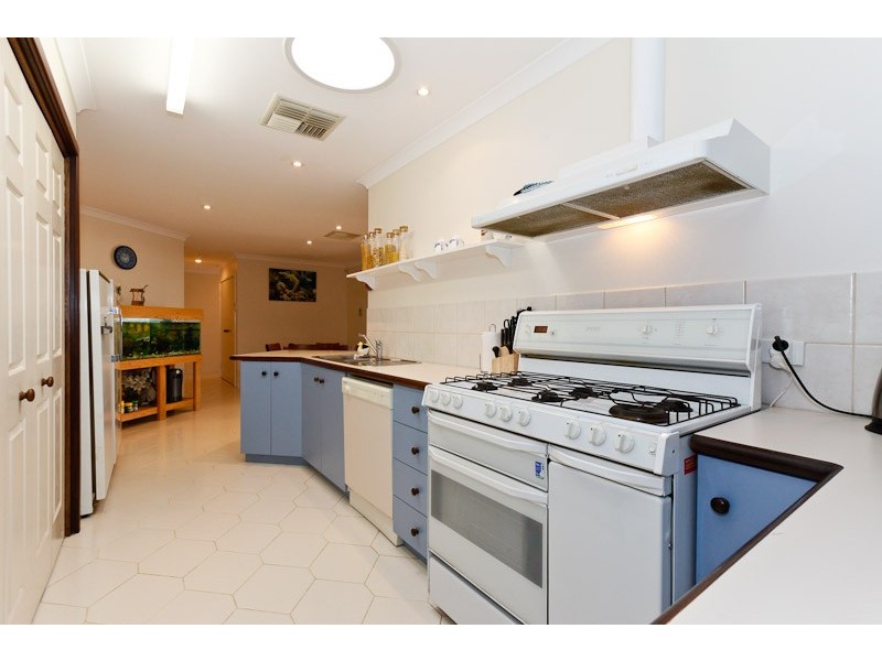 37 Shalimar Rise, Currambine WA 6028