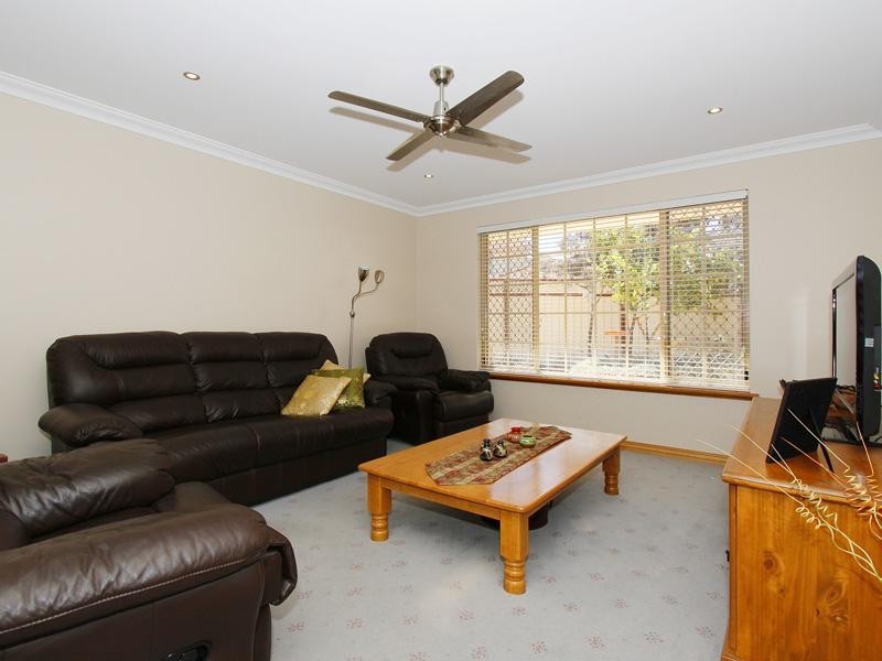 28B Lady Evelyn Retreat, Joondalup WA 6027