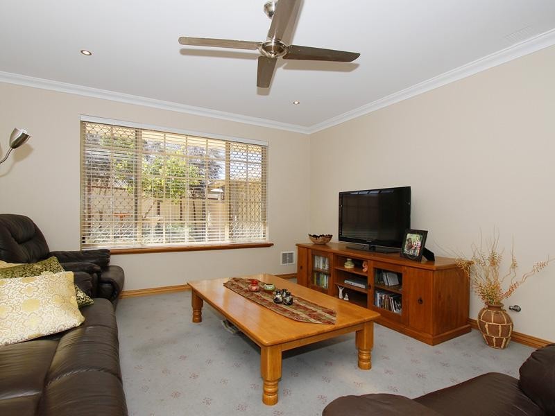 28B Lady Evelyn Retreat, Joondalup WA 6027