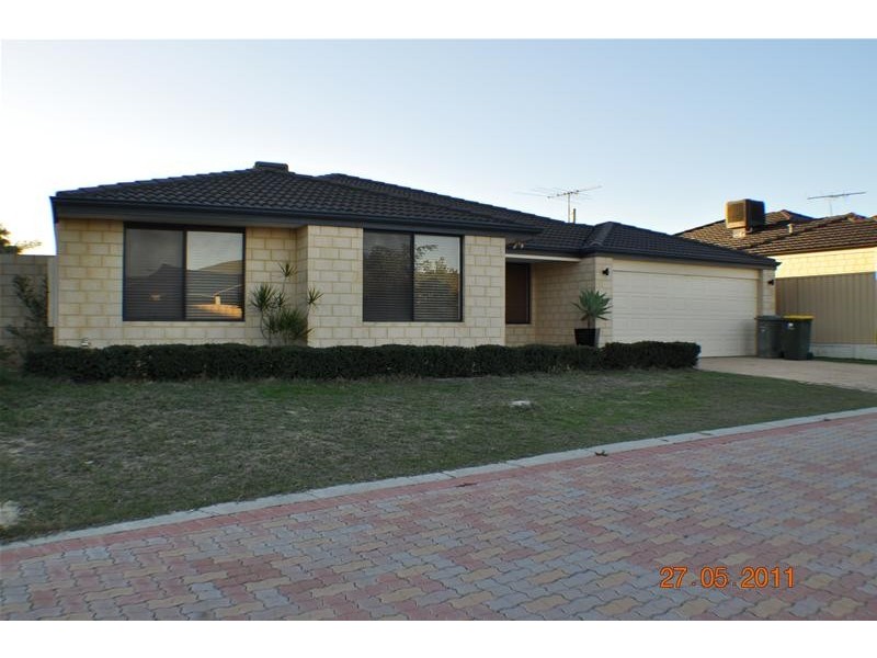 10 Sefton Place, Landsdale WA 6065