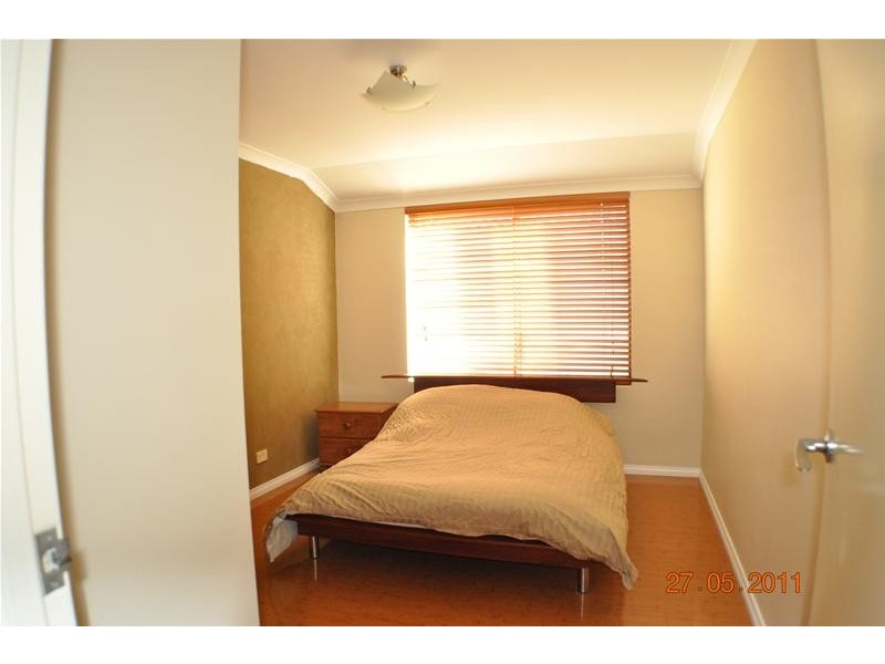 10 Sefton Place, Landsdale WA 6065