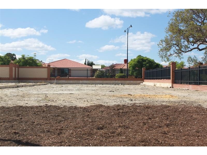 Cheriton Drive, Carramar WA 6031