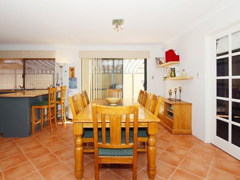 40 Tandara Fairway, Tapping WA 6065