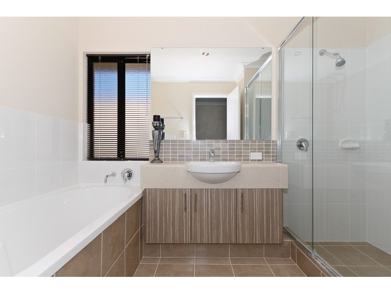 14 Collanda Circuit, Carramar WA 6031