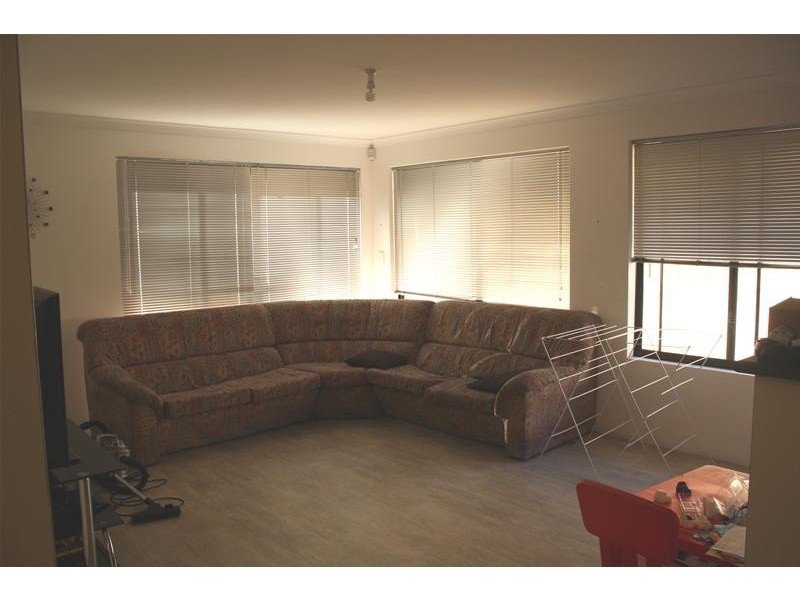 5 Cortona Grove, Sinagra WA 6065