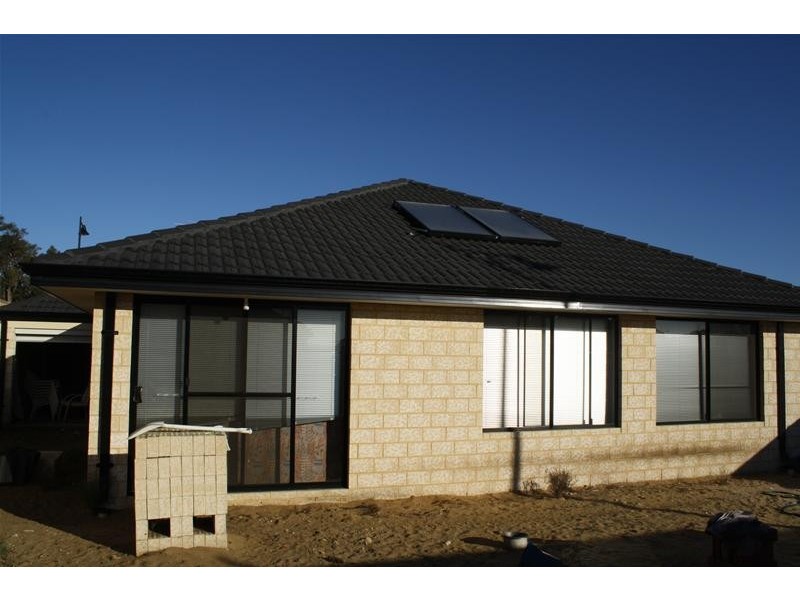 5 Cortona Grove, Sinagra WA 6065