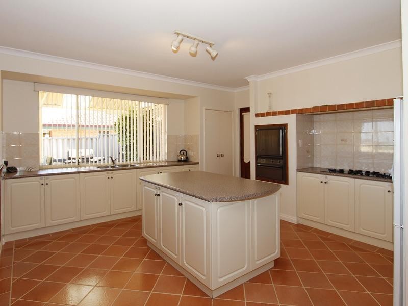70 Otisco Crescent, Joondalup WA 6027
