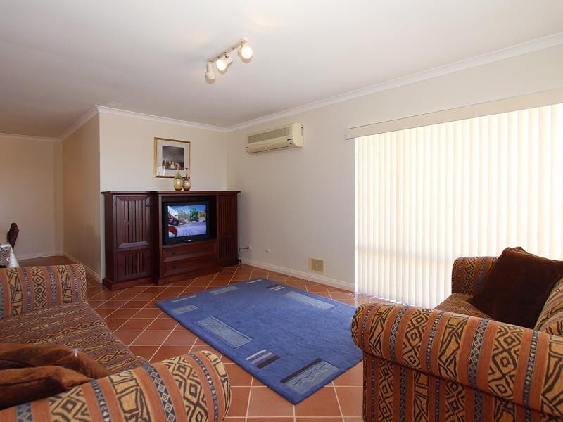 70 Otisco Crescent, Joondalup WA 6027