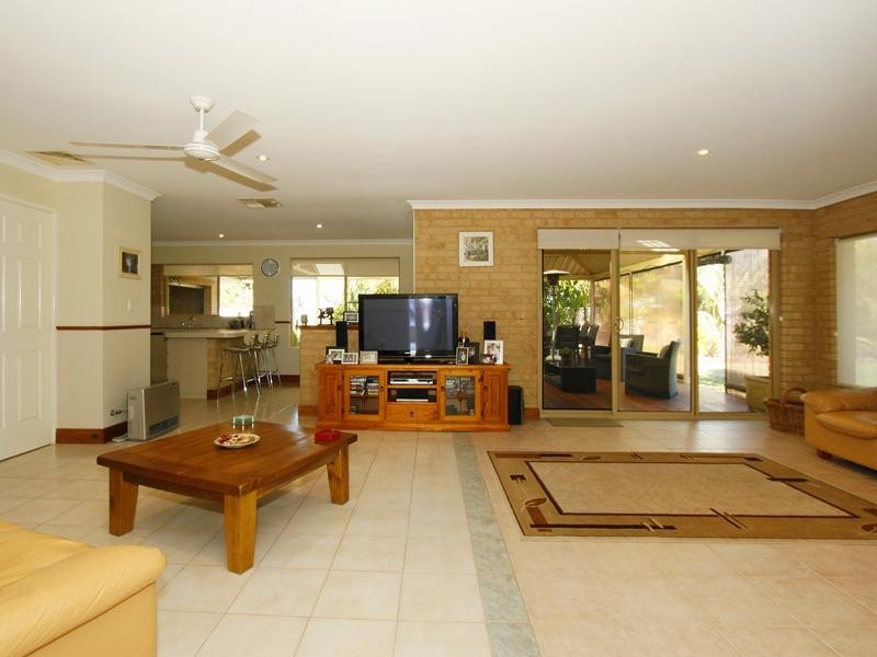 12 Bowstring Place, Joondalup WA 6027