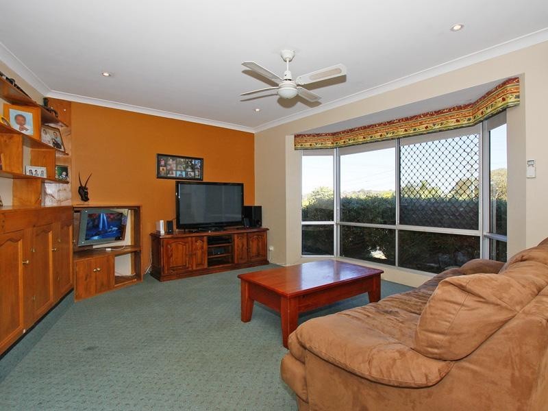 22 Marybrook Road, Heathridge WA 6027