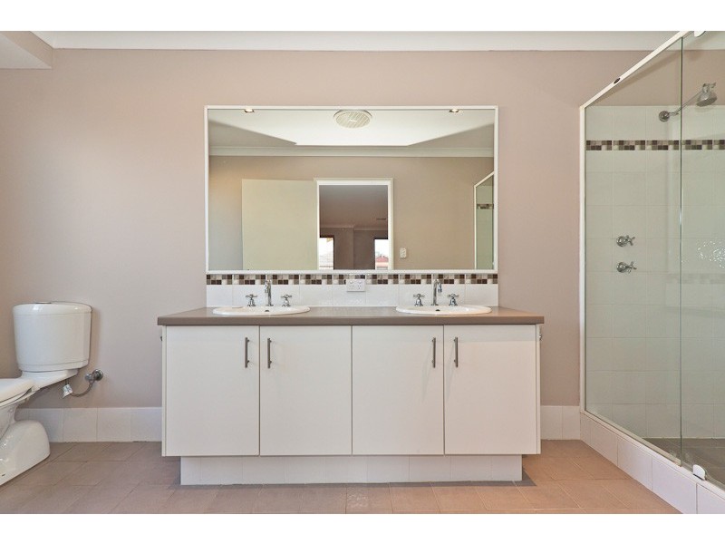 11 Colwyn Loop, Tapping WA 6065