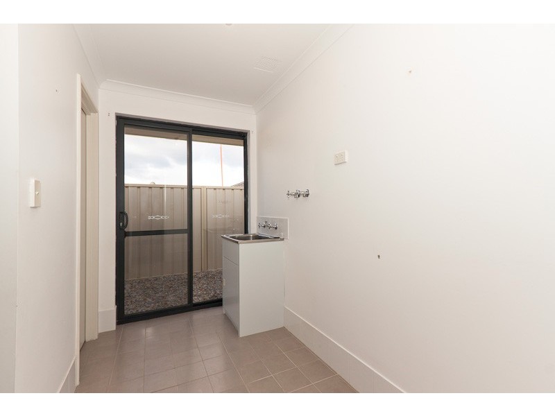 11 Colwyn Loop, Tapping WA 6065