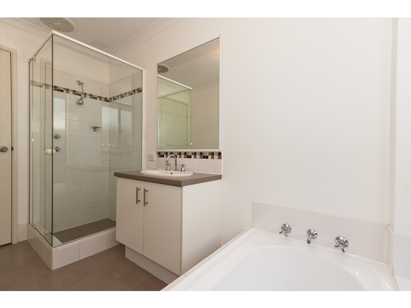 11 Colwyn Loop, Tapping WA 6065