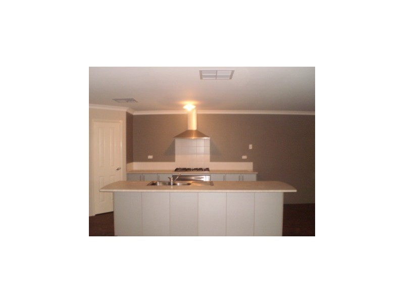 15 Serrata Road, Banksia Grove WA 6031